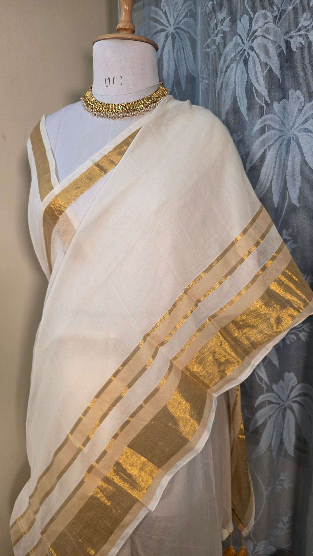 Mulcotton saree with tussels