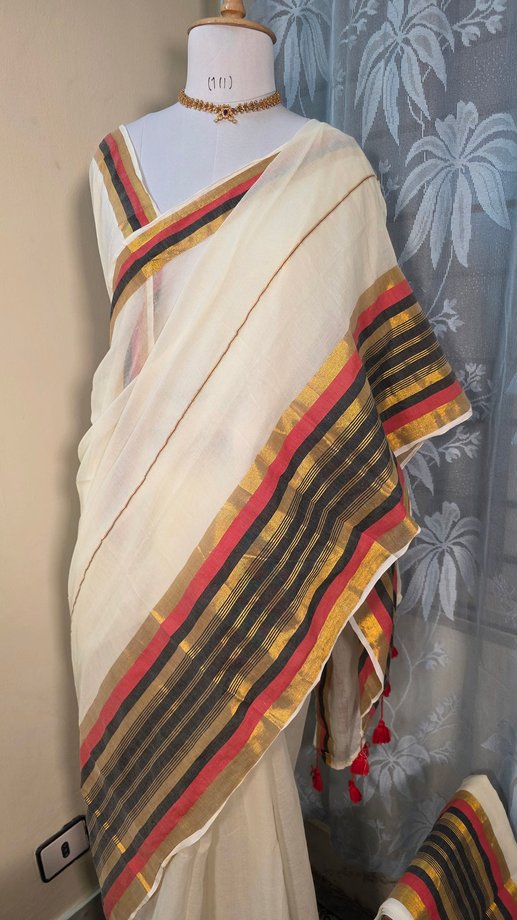 Mulcotton saree with tussels