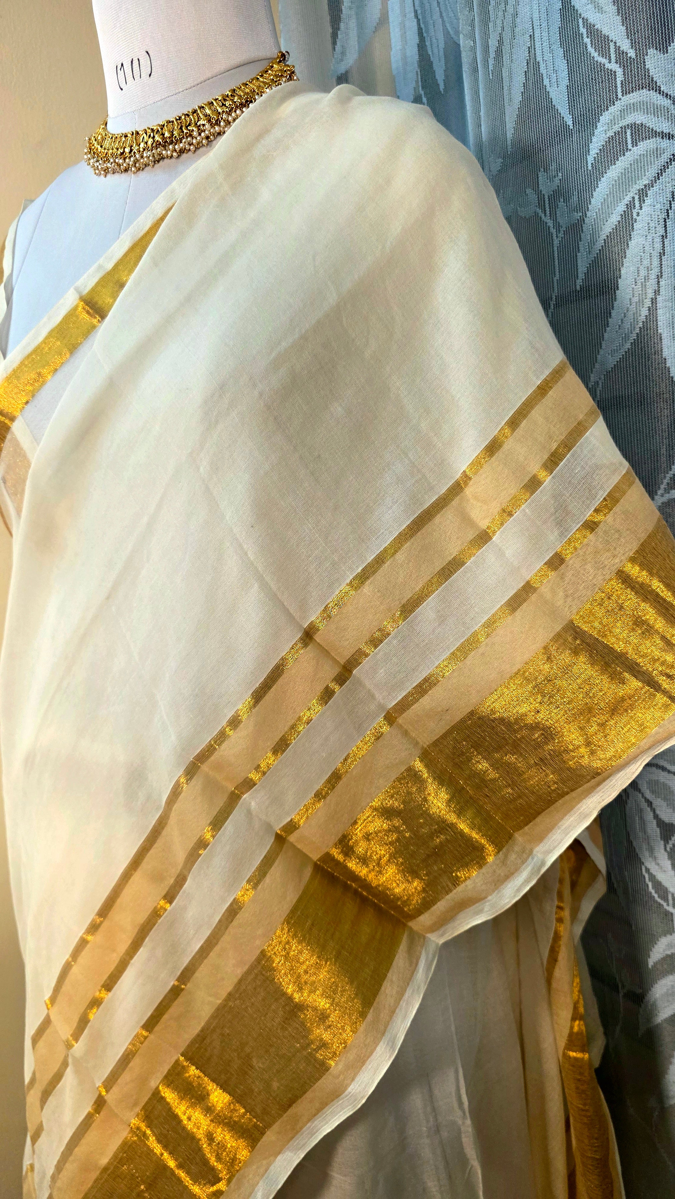 Mulcotton saree with tussels