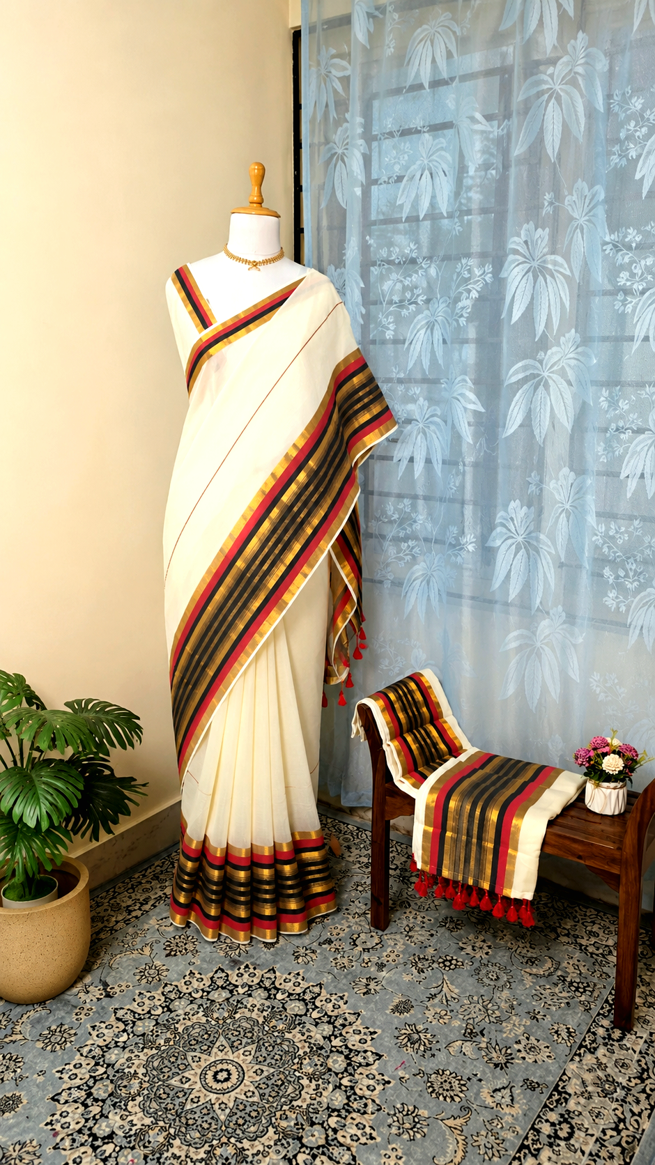 Mulcotton saree with tussels
