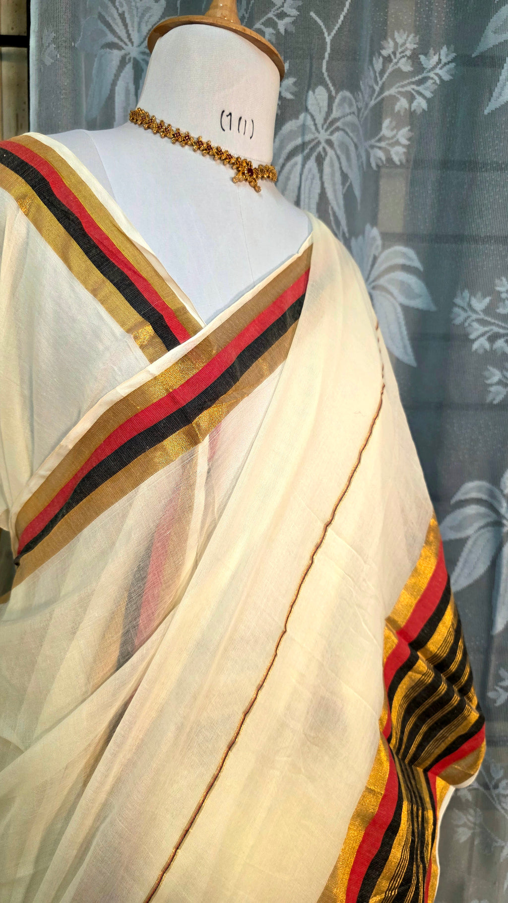 Mulcotton saree with tussels