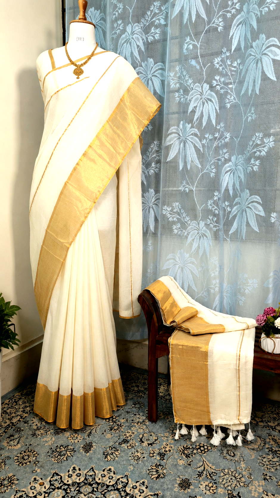 Mulcotton saree with tussels